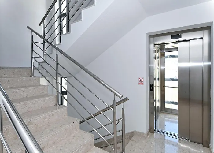 Tri Masline With Seaview * Trogir