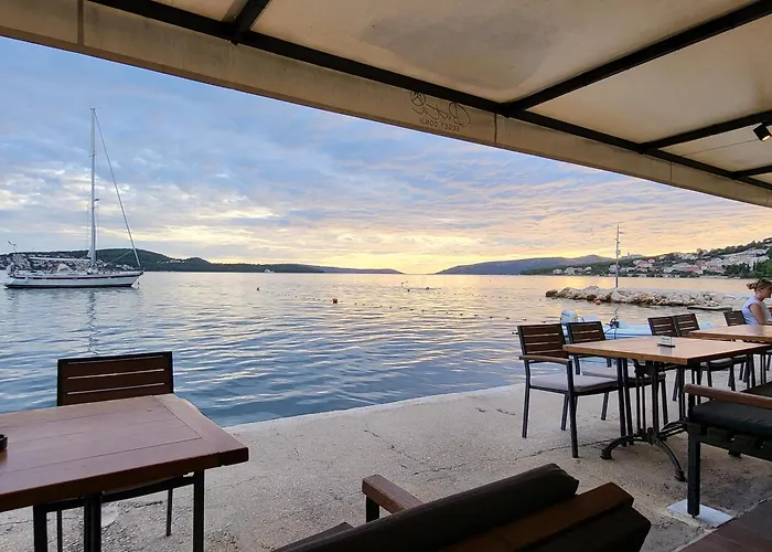 Tri Masline With Seaview Trogir