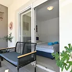 Tri Masline With Seaview *