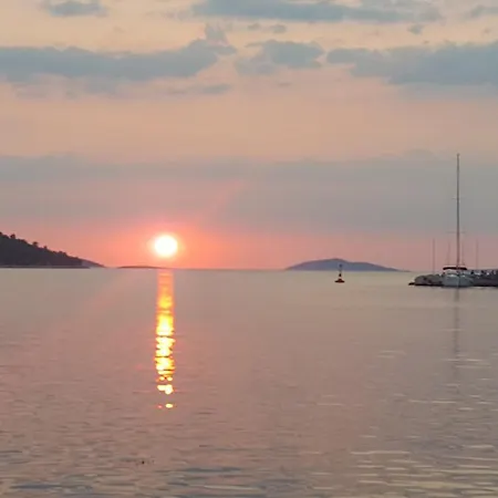 Apartment Tri Masline With Seaview Trogir