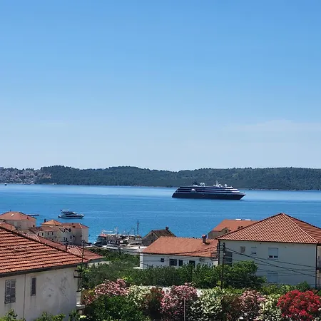Apartman Tri Masline With Seaview