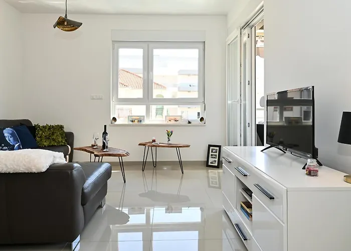 Tri Masline With Seaview Trogir