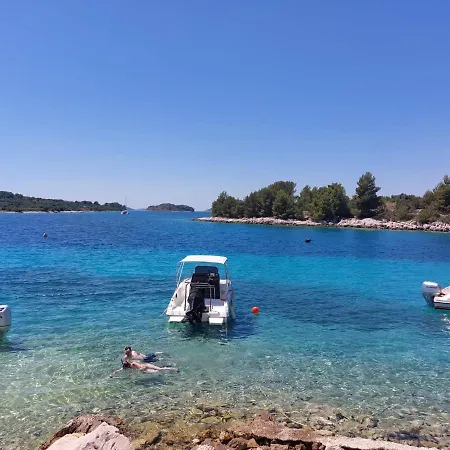 Апартаменты Tri Masline With Seaview *