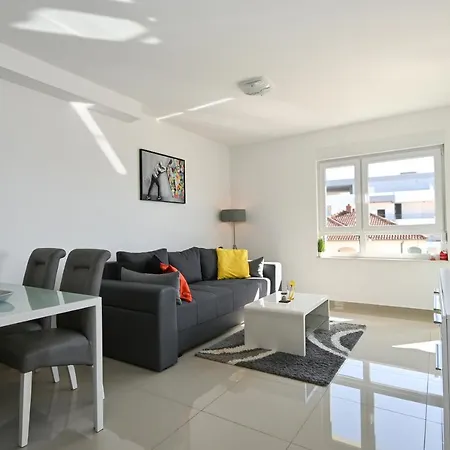 Tri Masline With Seaview Апартаменты Трогир