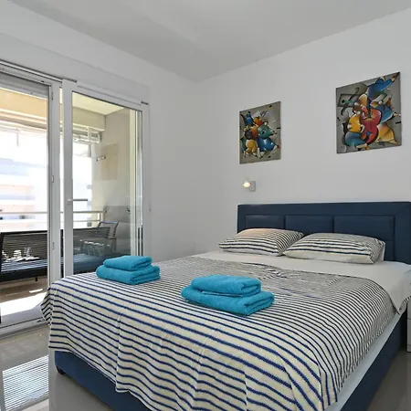 Tri Masline With Seaview