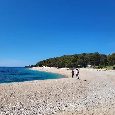 Апартаменты Tri Masline With Seaview *