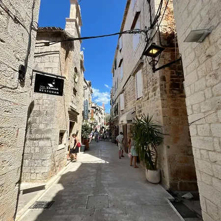 Апартаменты Tri Masline With Seaview