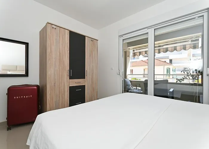 Апартаменты Tri Masline With Seaview