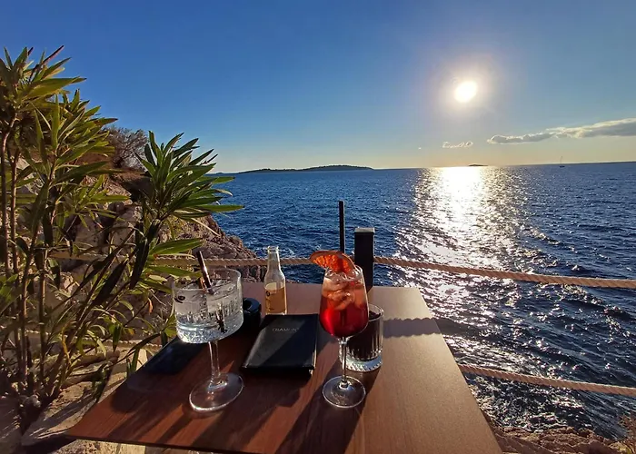 Tri Masline With Seaview Апартаменты Трогир